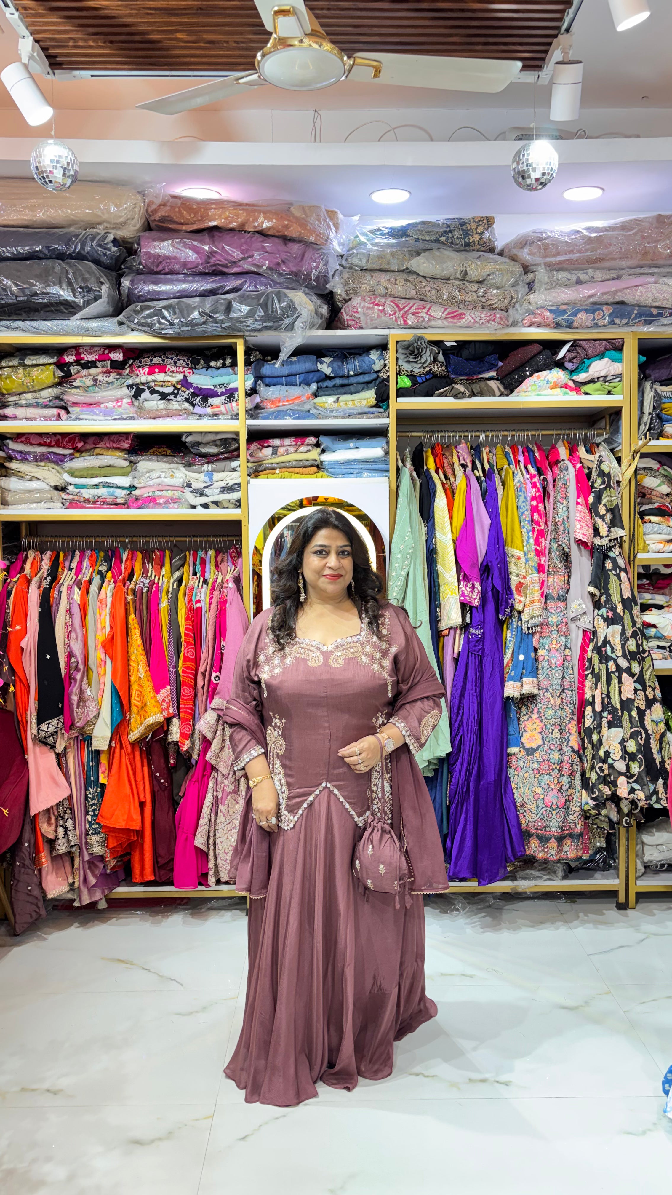 4-Piece Short Kurti Skirt Set with Dupatta & Potli